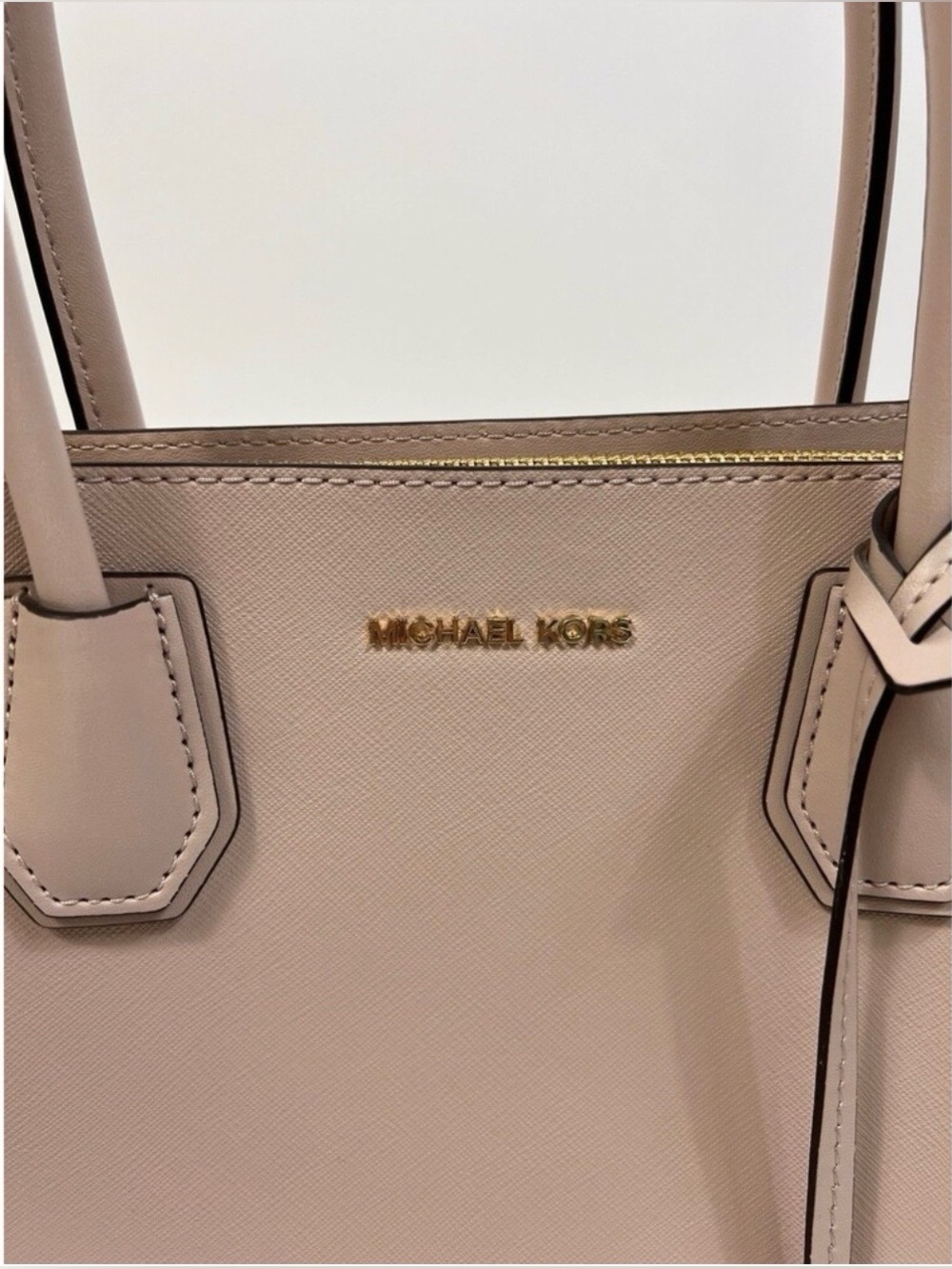 Michael Kors Mercer Large Saffiano Leather Tote & Zip-Around Wallet - Picture 10 of 15